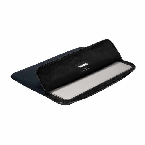 Incase Slim Sleeve Heather